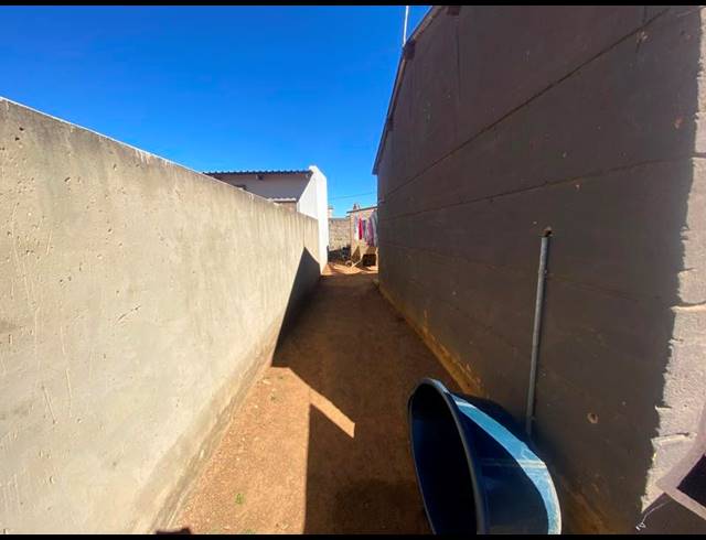2 BEDROOM HOUSE FOR SALE IN KATLEHONG SOUTH